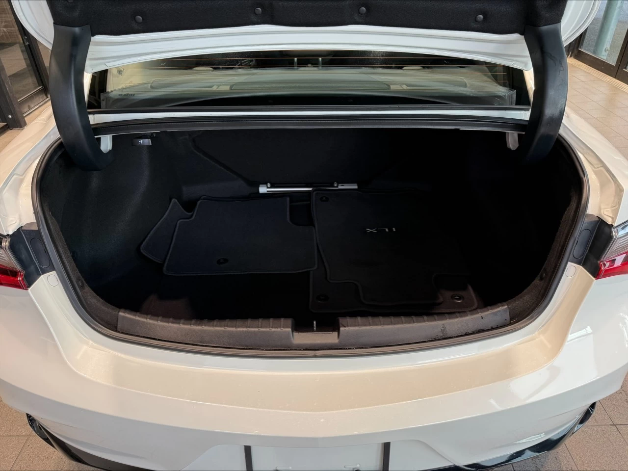 2019 Acura ILX A-Spec https://www.acuramontrealcentre.com/resize/b990ff35b810a3abc0cc817b2ca24889-1