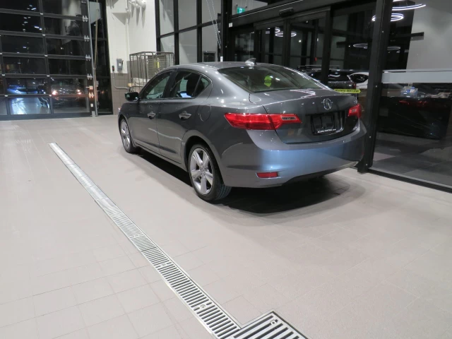 Acura ILX Tech Pkg 2013