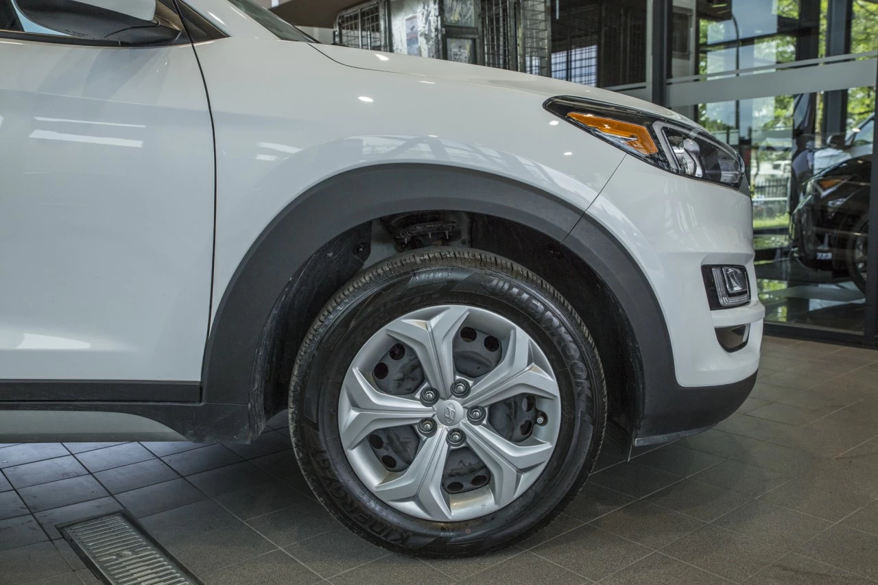 2021 Hyundai Tucson  https://www.acuramontrealcentre.com/resize/b990ff35b810a3abc0cc817b2ca24889-1