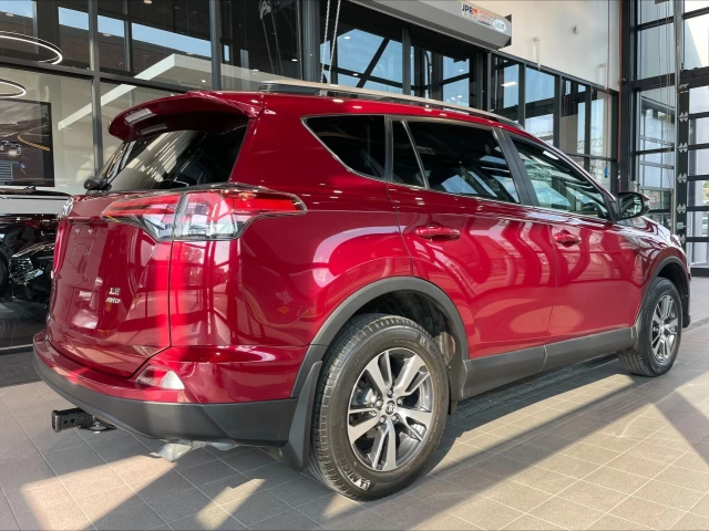 Toyota RAV4 LE 2018