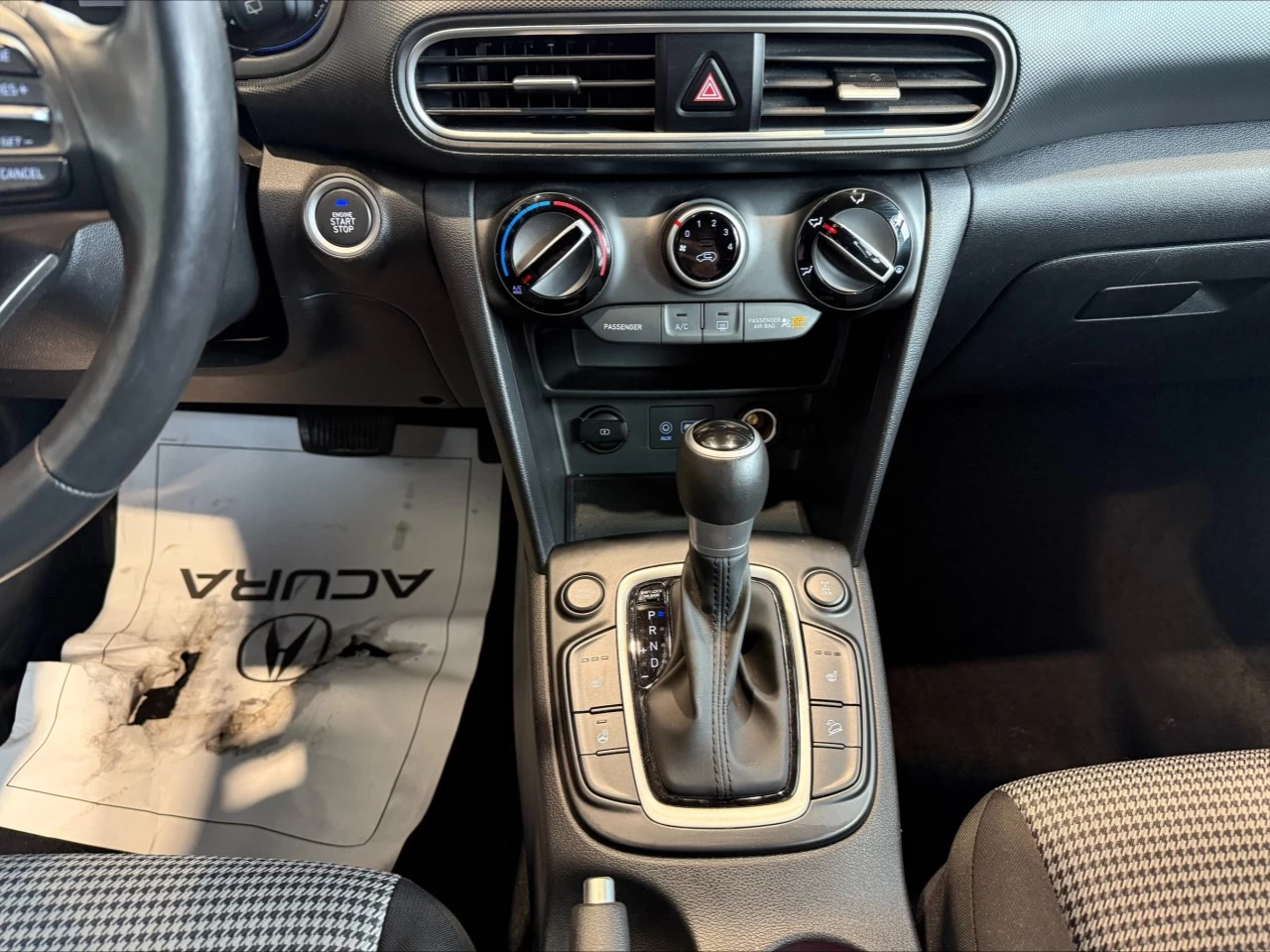 2020 Hyundai Kona Preferred https://www.acuramontrealcentre.com/resize/b990ff35b810a3abc0cc817b2ca24889-1