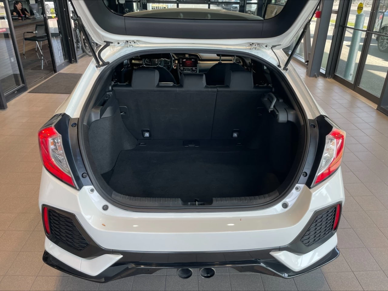 2019 Honda Civic Sport https://www.acuramontrealcentre.com/resize/b990ff35b810a3abc0cc817b2ca24889-1
