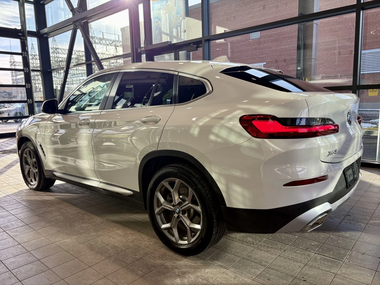2025 BMW X4 xDrive30i https://www.acuramontrealcentre.com/resize/b990ff35b810a3abc0cc817b2ca24889-1