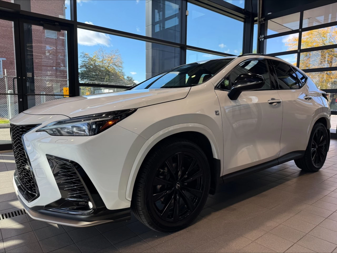 2022 Lexus NX350 NX350 https://www.acuramontrealcentre.com/resize/b990ff35b810a3abc0cc817b2ca24889-1