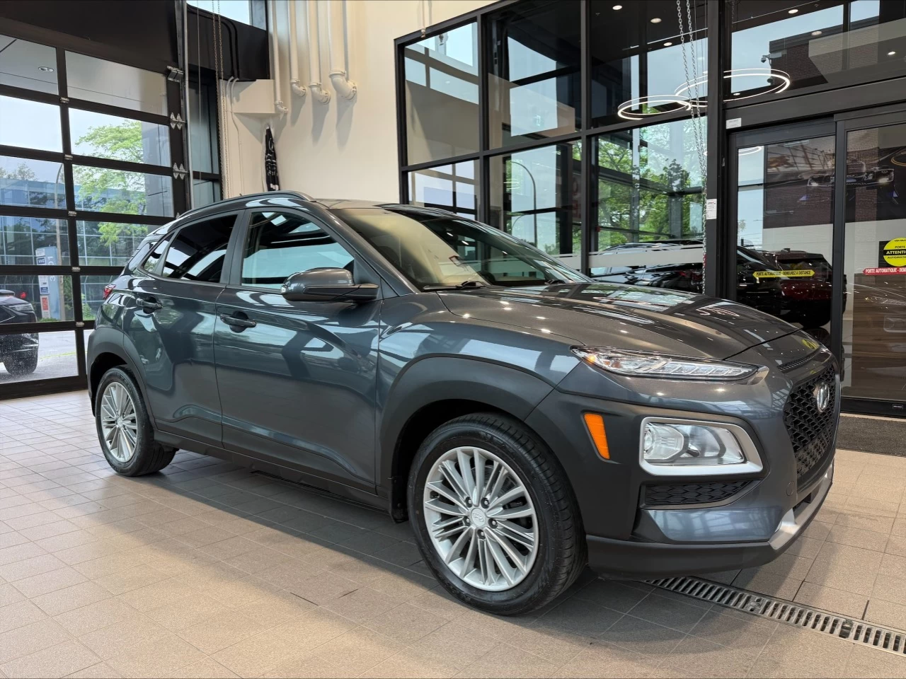 2020 Hyundai Kona Luxury https://www.acuramontrealcentre.com/resize/b990ff35b810a3abc0cc817b2ca24889-1