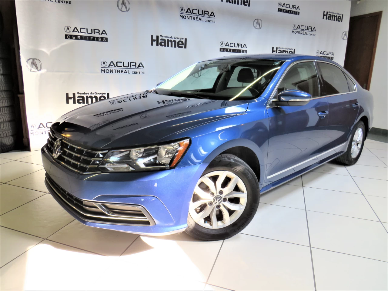 2017 Volkswagen Passat Trendline+ https://www.acuramontrealcentre.com/resize/b990ff35b810a3abc0cc817b2ca24889-1
