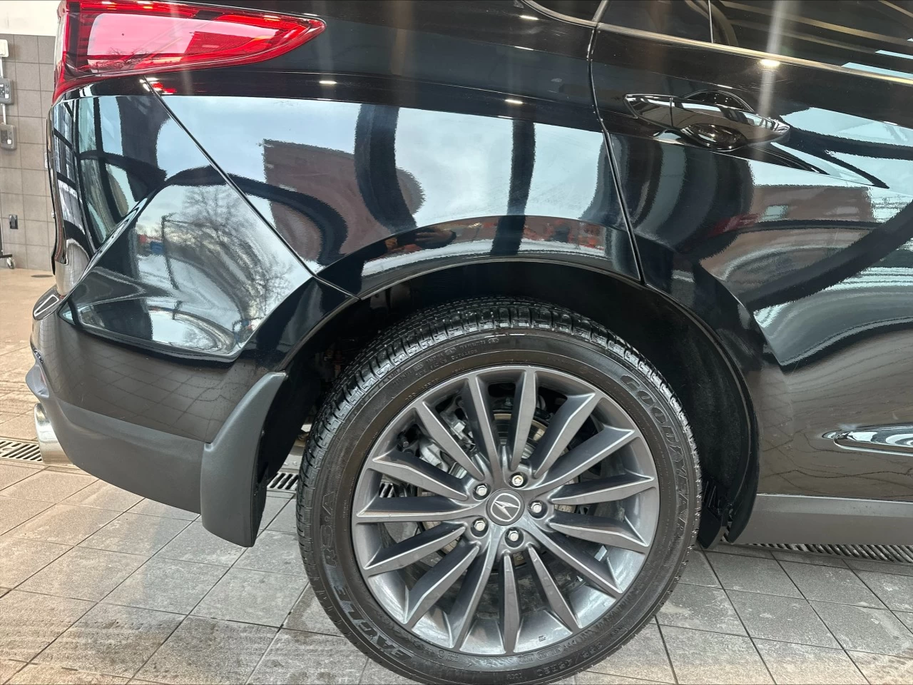 2022 Acura RDX Platinum Elite A-Spec https://www.acuramontrealcentre.com/resize/b990ff35b810a3abc0cc817b2ca24889-1