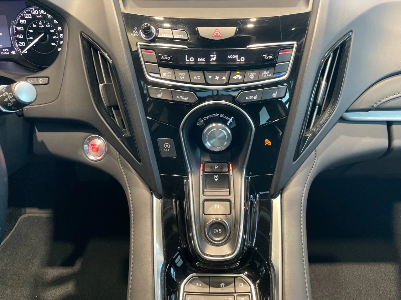 2020 Acura RDX AWD https://www.acuramontrealcentre.com/resize/b990ff35b810a3abc0cc817b2ca24889-1