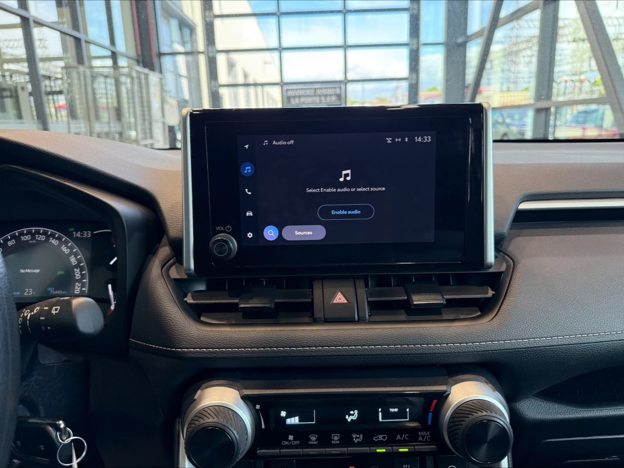 2023 Toyota RAV4 LE https://www.acuramontrealcentre.com/resize/b990ff35b810a3abc0cc817b2ca24889-1