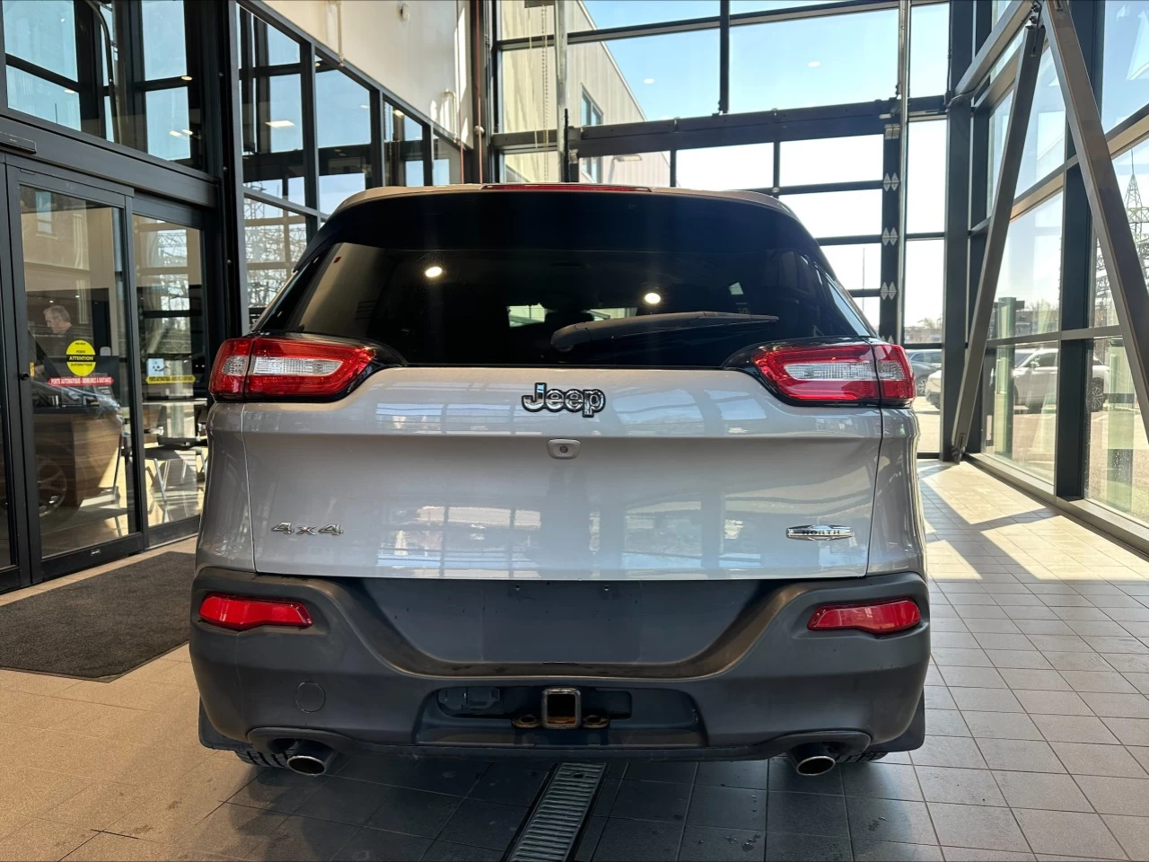 2014 Jeep Cherokee North https://www.acuramontrealcentre.com/resize/b990ff35b810a3abc0cc817b2ca24889-1