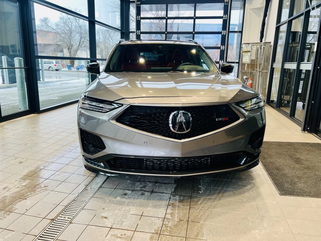 2024 Acura MDX Type S Ultra https://www.acuramontrealcentre.com/resize/b990ff35b810a3abc0cc817b2ca24889-1