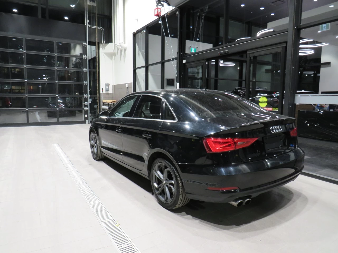 2016 Audi A3 1.8T Komfort https://www.acuramontrealcentre.com/resize/b990ff35b810a3abc0cc817b2ca24889-1