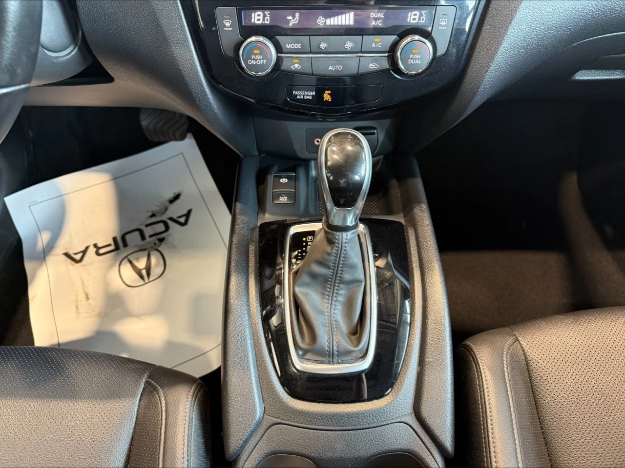 2021 Nissan Qashqai SL https://www.acuramontrealcentre.com/resize/b990ff35b810a3abc0cc817b2ca24889-1