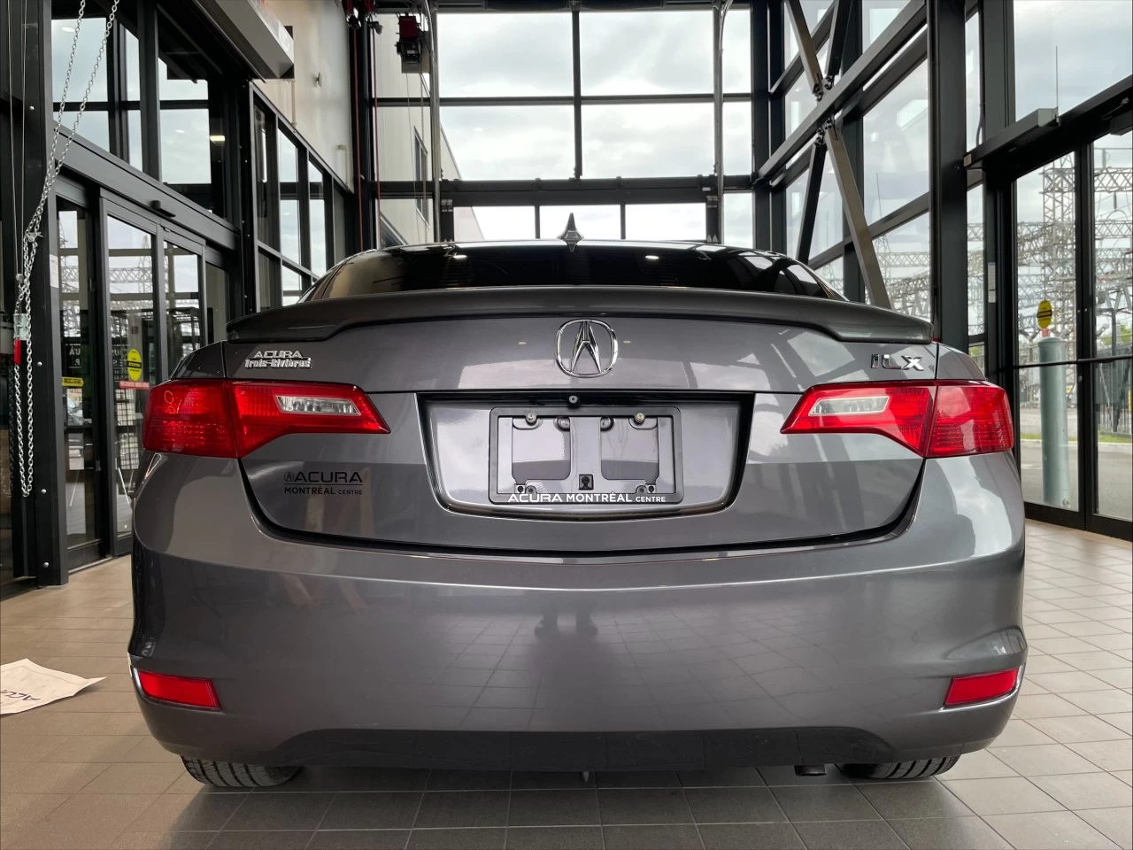 2015 Acura ILX Premium Pkg https://www.acuramontrealcentre.com/resize/b990ff35b810a3abc0cc817b2ca24889-1