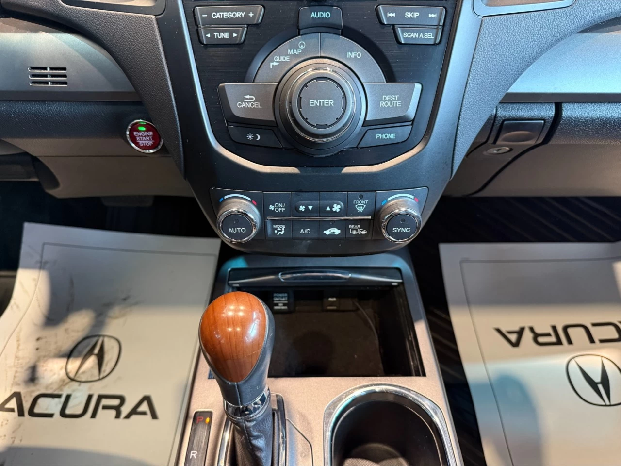 2015 Acura RDX Tech Pkg https://www.acuramontrealcentre.com/resize/b990ff35b810a3abc0cc817b2ca24889-1