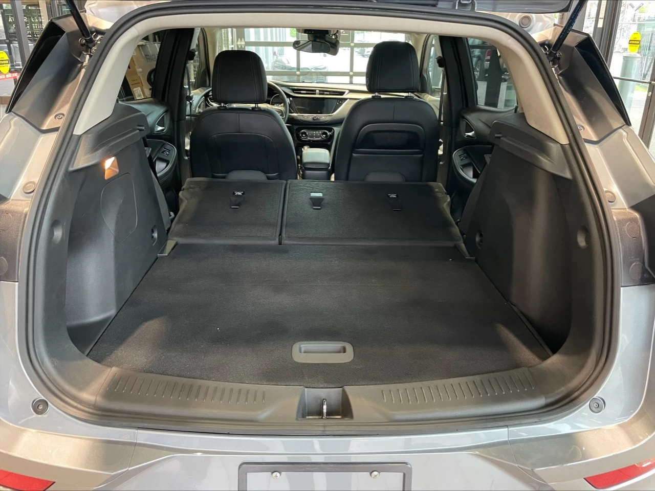 2023 Buick Encore GX Preferred https://www.acuramontrealcentre.com/resize/b990ff35b810a3abc0cc817b2ca24889-1