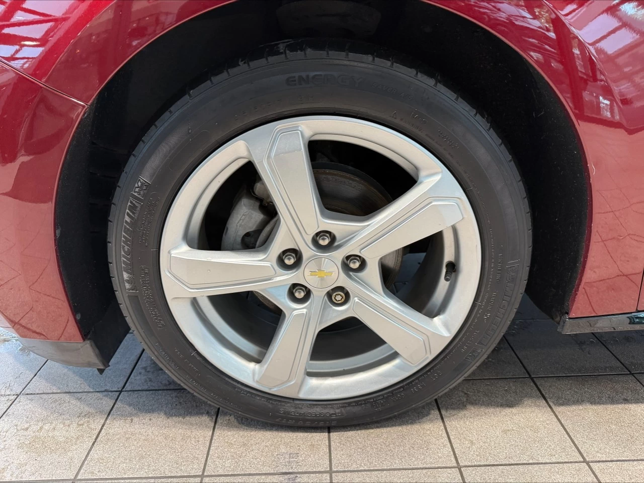 2017 Chevrolet Volt LT https://www.acuramontrealcentre.com/resize/b990ff35b810a3abc0cc817b2ca24889-1