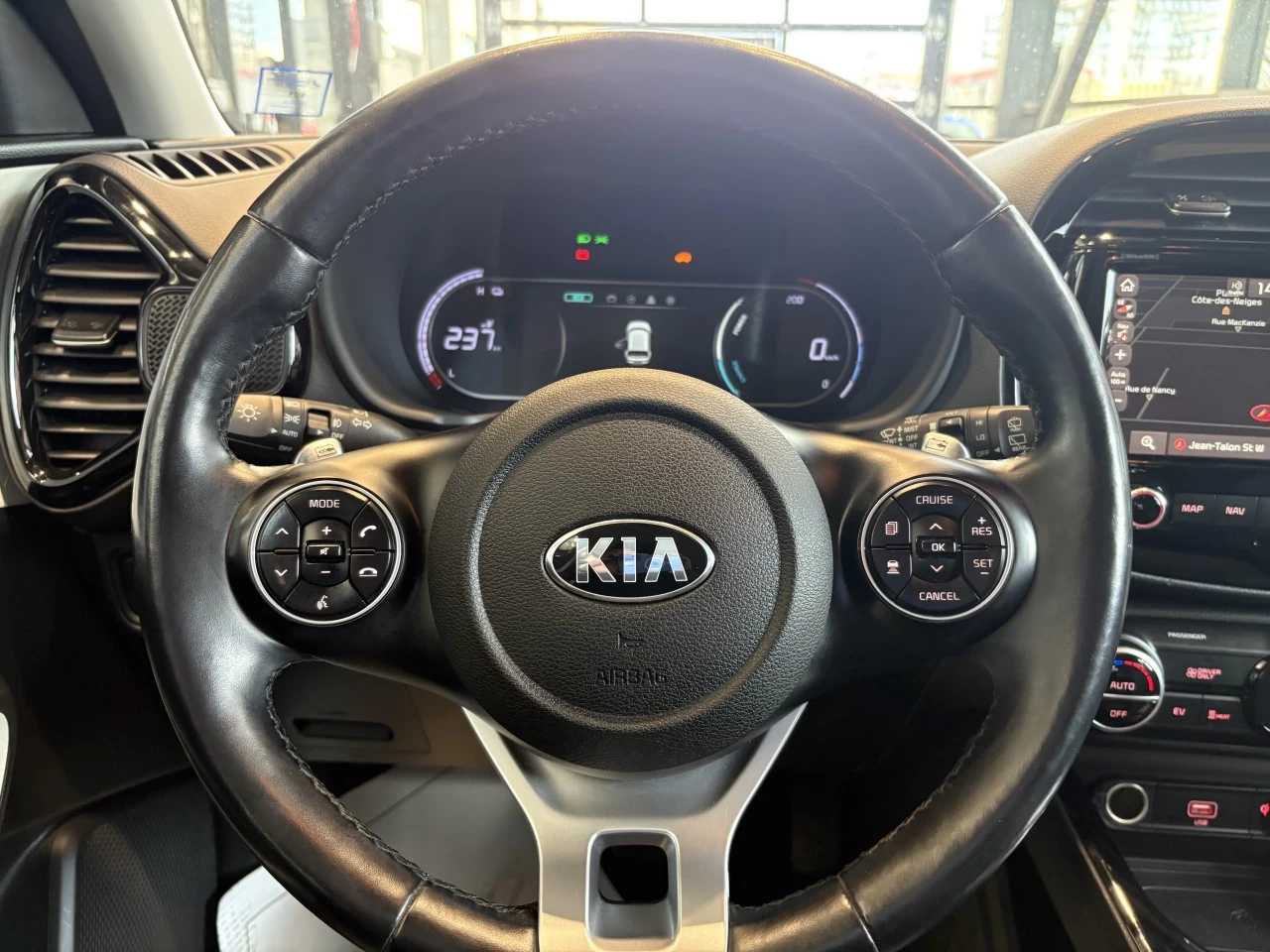 2021 Kia Soul EV EV Premium https://www.acuramontrealcentre.com/resize/b990ff35b810a3abc0cc817b2ca24889-1