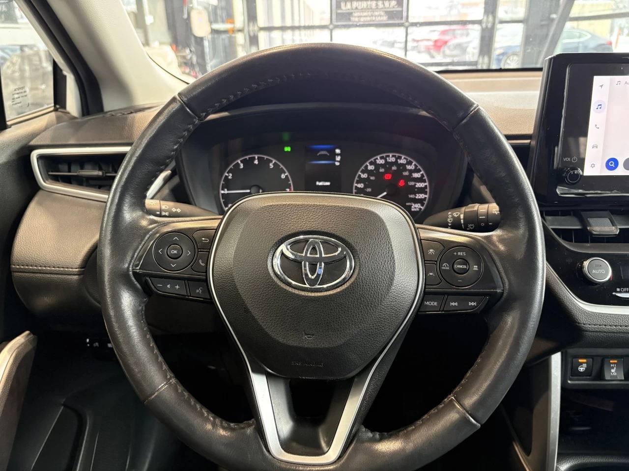 2023 Toyota Corolla Cross LE Image principale