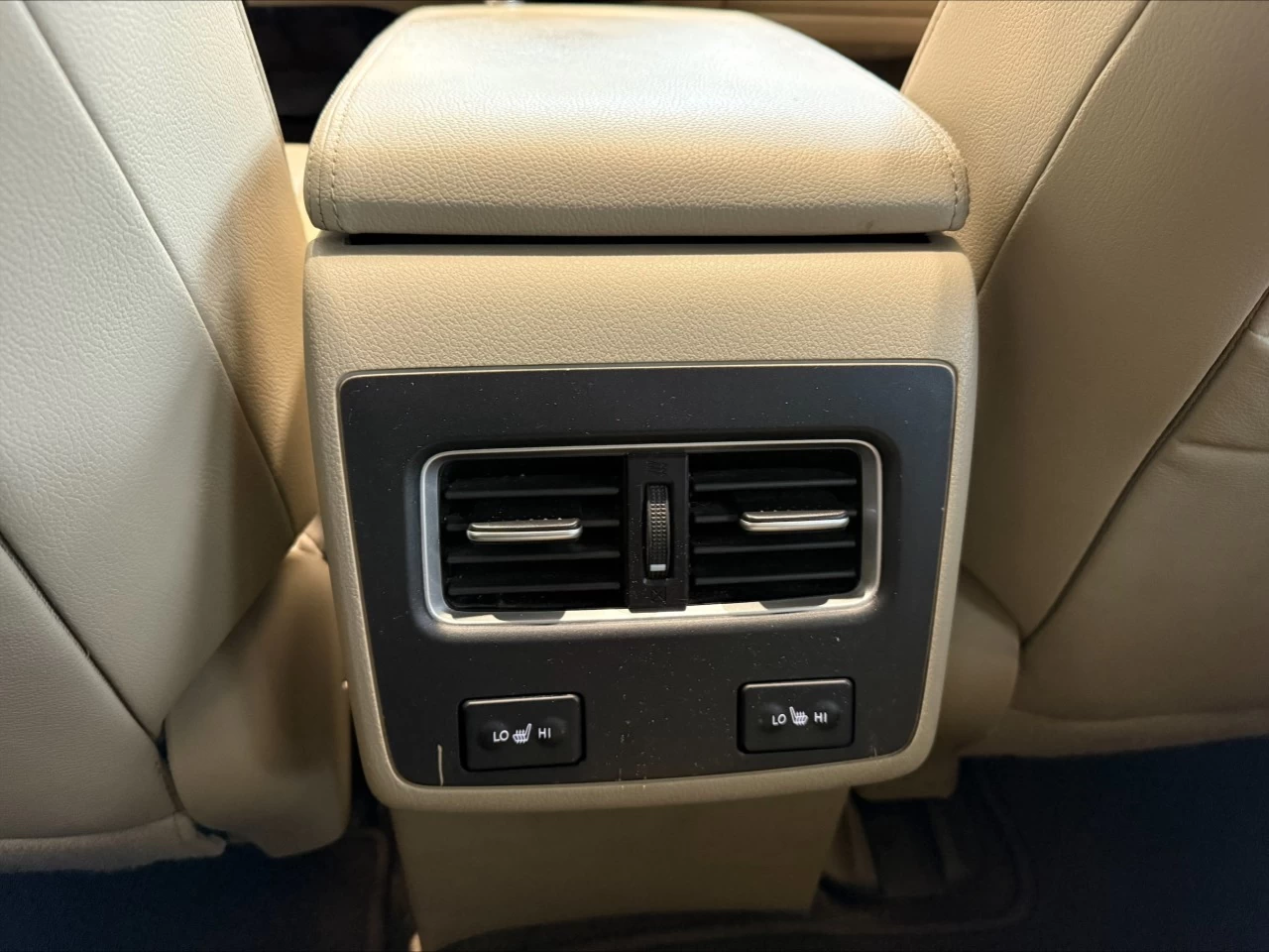 2018 Acura RDX Elite https://www.acuramontrealcentre.com/resize/b990ff35b810a3abc0cc817b2ca24889-1