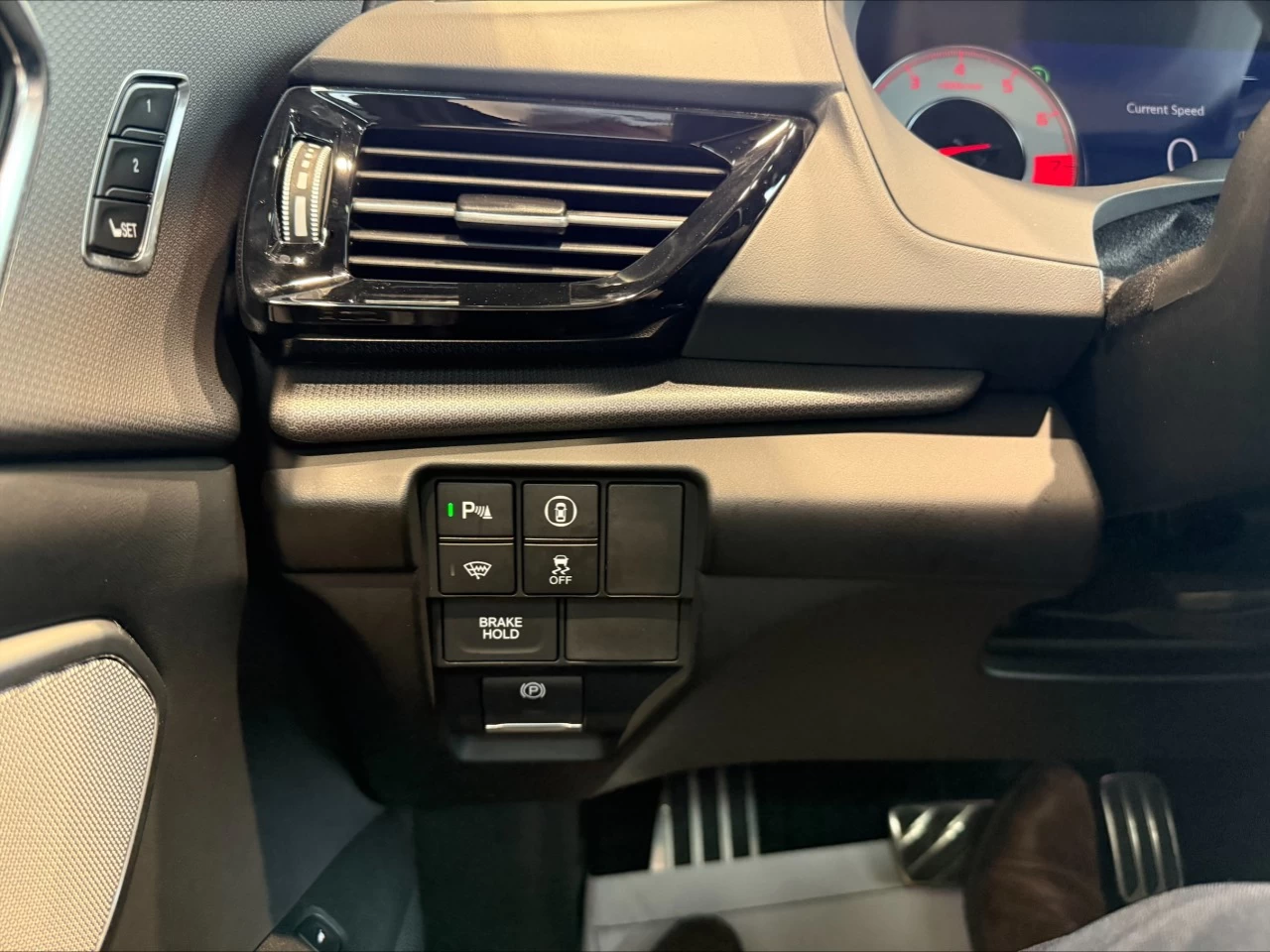 2024 Acura RDX A-Spec https://www.acuramontrealcentre.com/resize/b990ff35b810a3abc0cc817b2ca24889-1