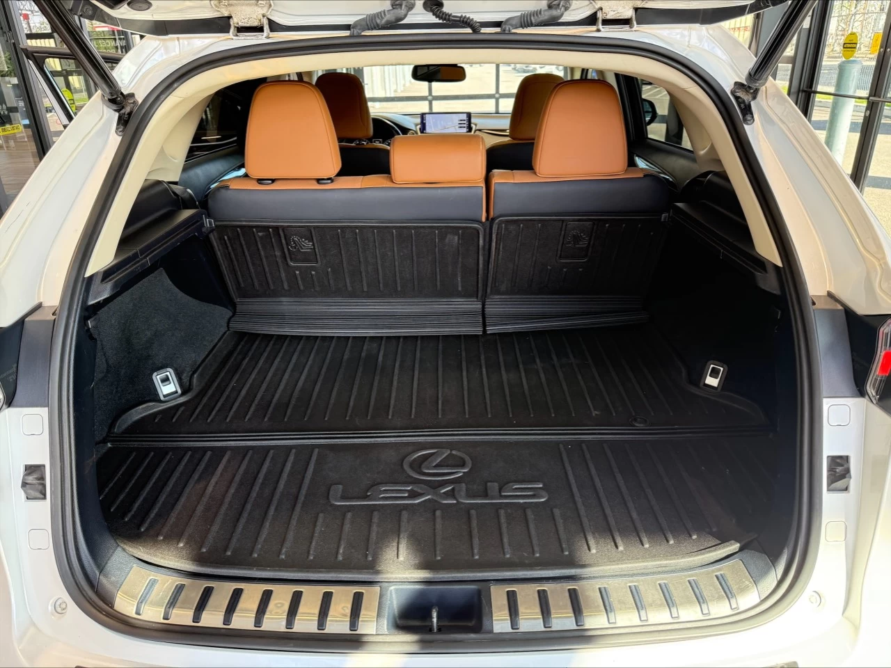 2018 Lexus NX300 NX 300 https://www.acuramontrealcentre.com/resize/b990ff35b810a3abc0cc817b2ca24889-1
