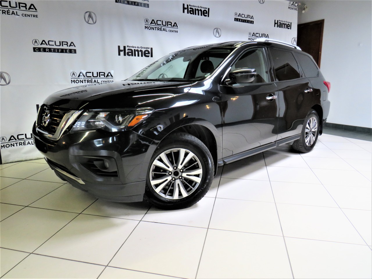 2020 Nissan Pathfinder SV Tech Image principale