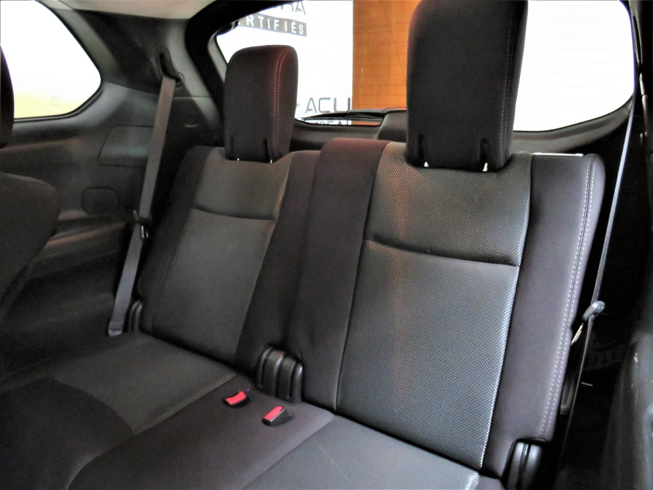 2020 Nissan Pathfinder SV Tech Main Image