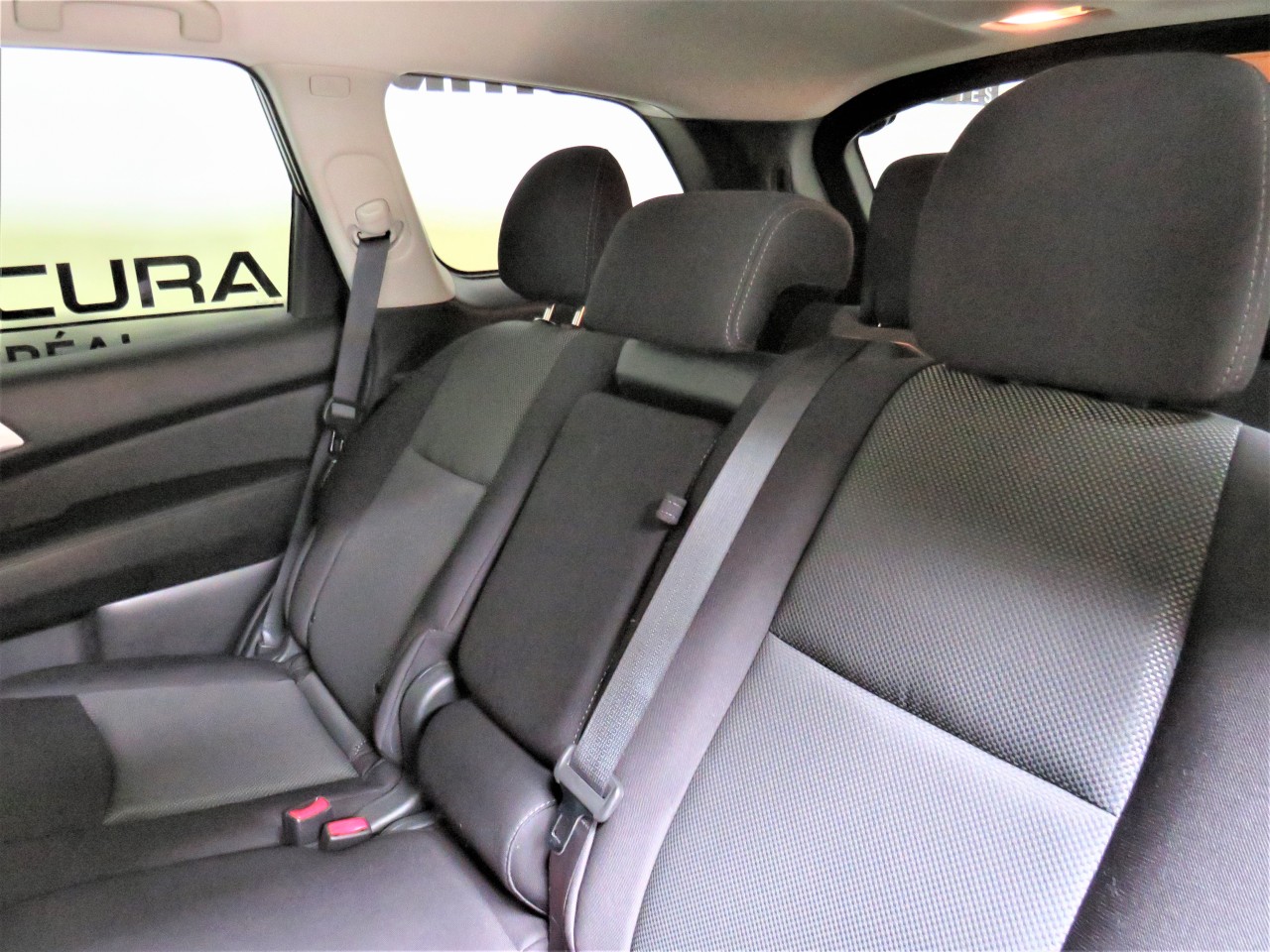 2020 Nissan Pathfinder SV Tech Main Image