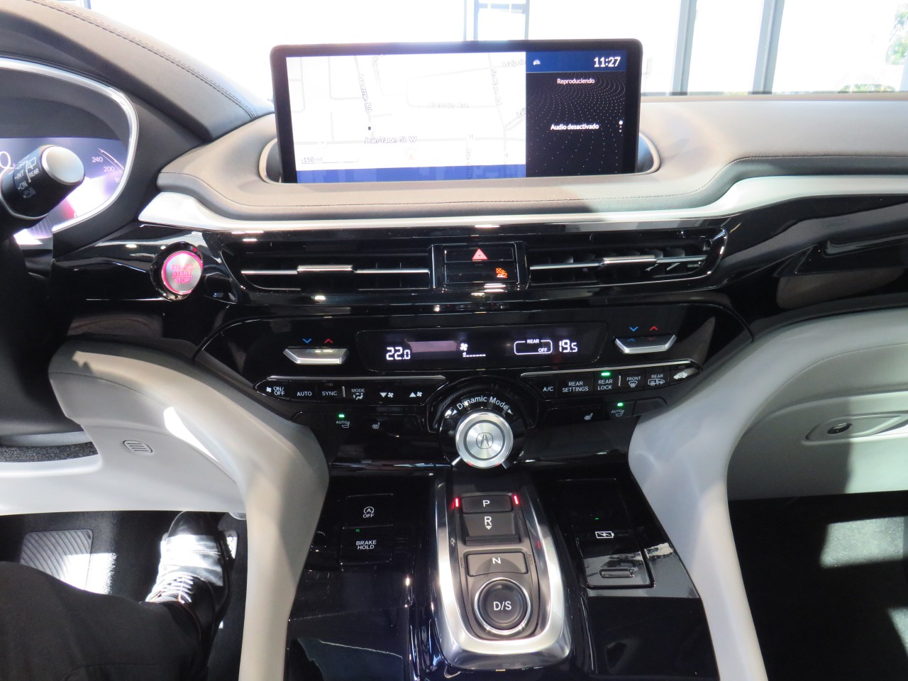 2022 Acura MDX Tech Main Image