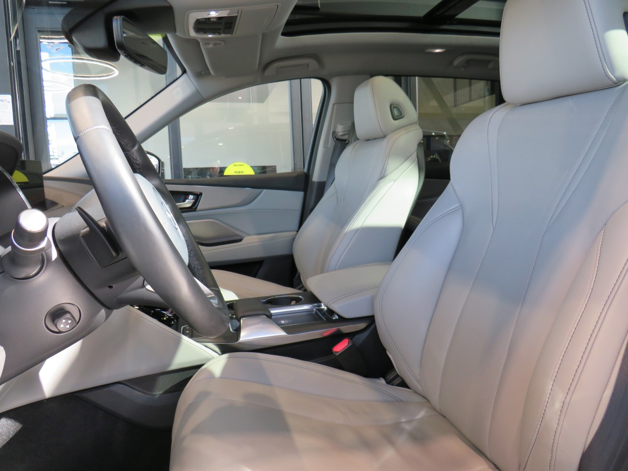 2022 Acura MDX Tech Main Image