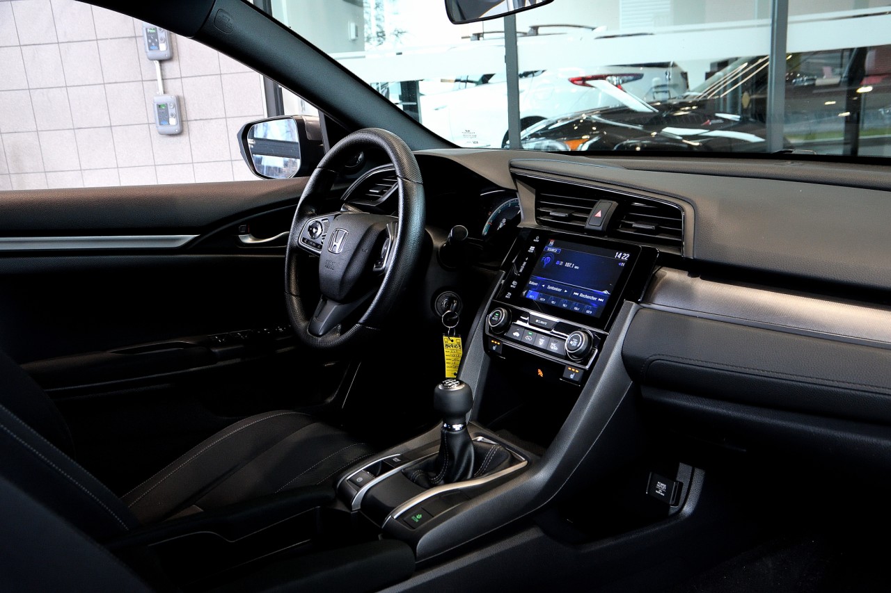 2018 Honda Civic LX Main Image