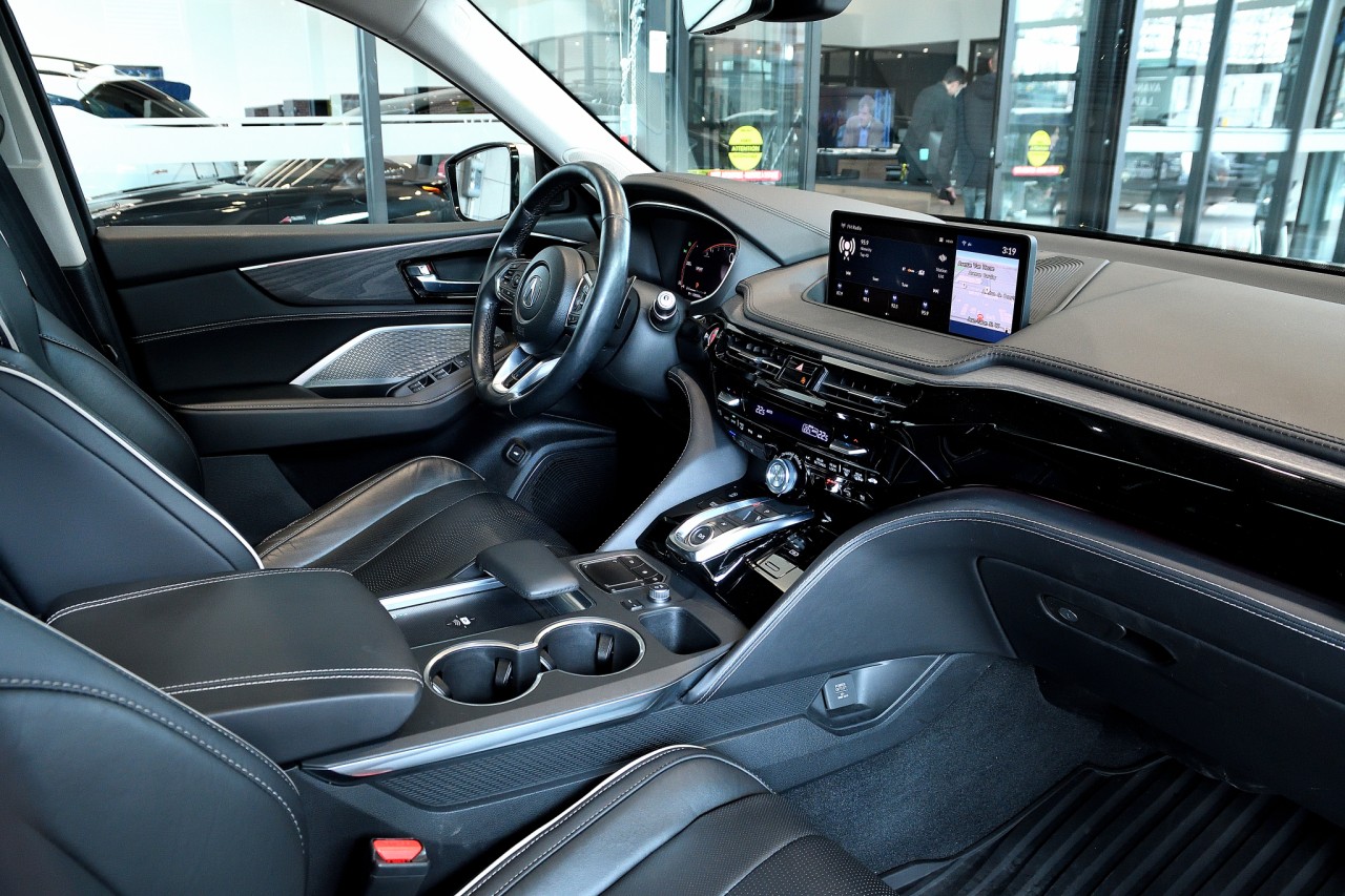 2022 Acura MDX Platinum Elite Main Image