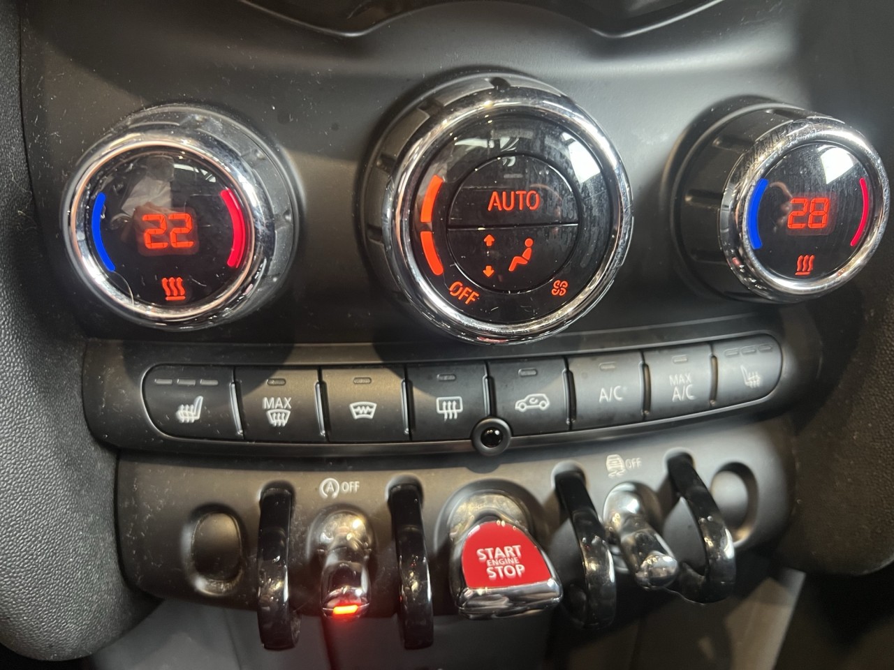 2019 Mini Cooper Cooper Main Image