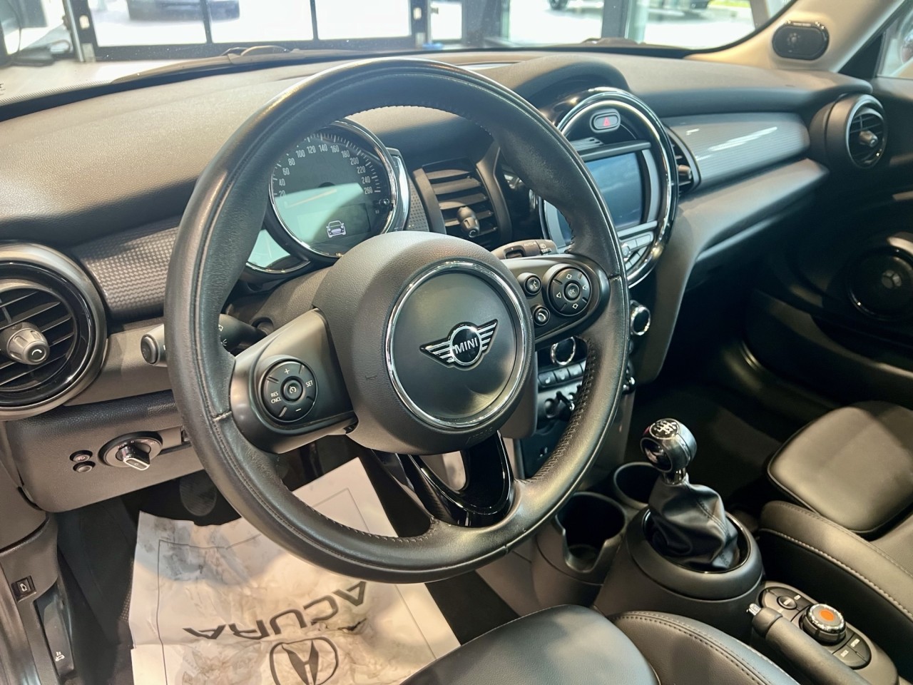 2019 Mini Cooper Cooper Main Image