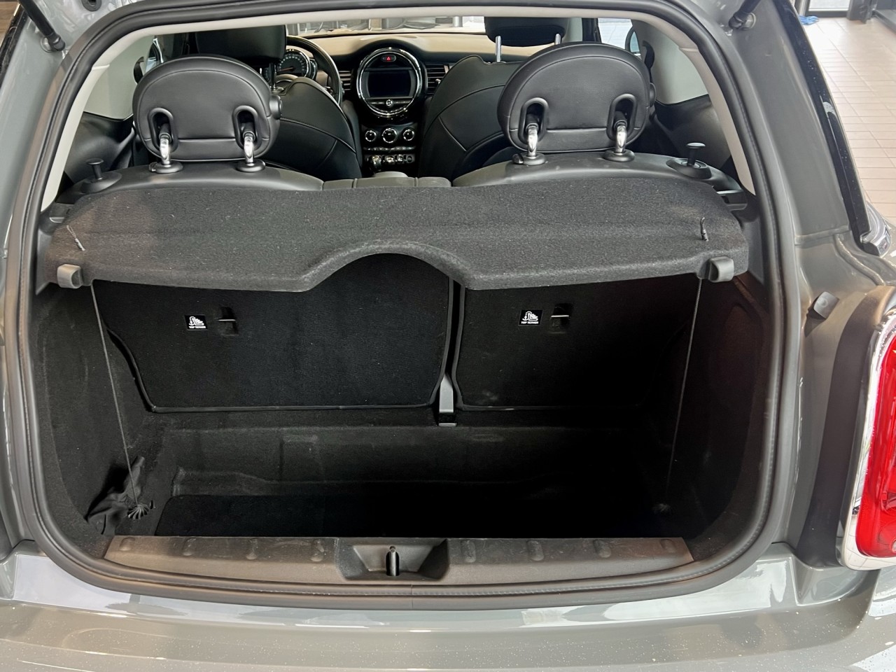 2019 Mini Cooper Cooper Main Image
