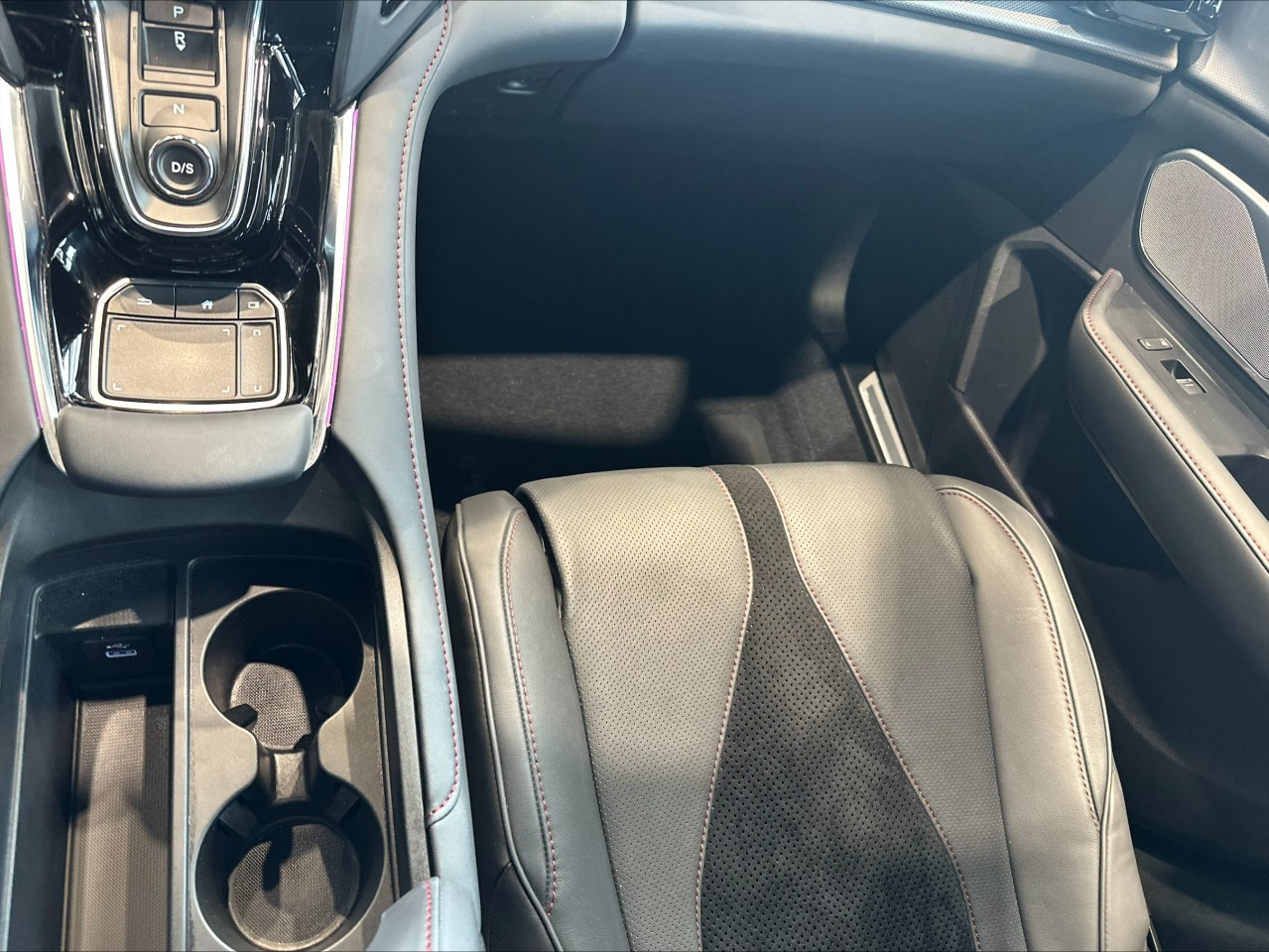 2022 Acura RDX Platinum Elite A-Spec Main Image
