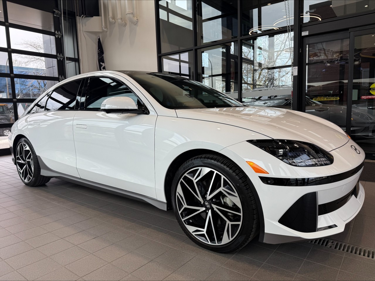Hyundai 2024 Ioniq Preferred Longue Range AWD Ultimate