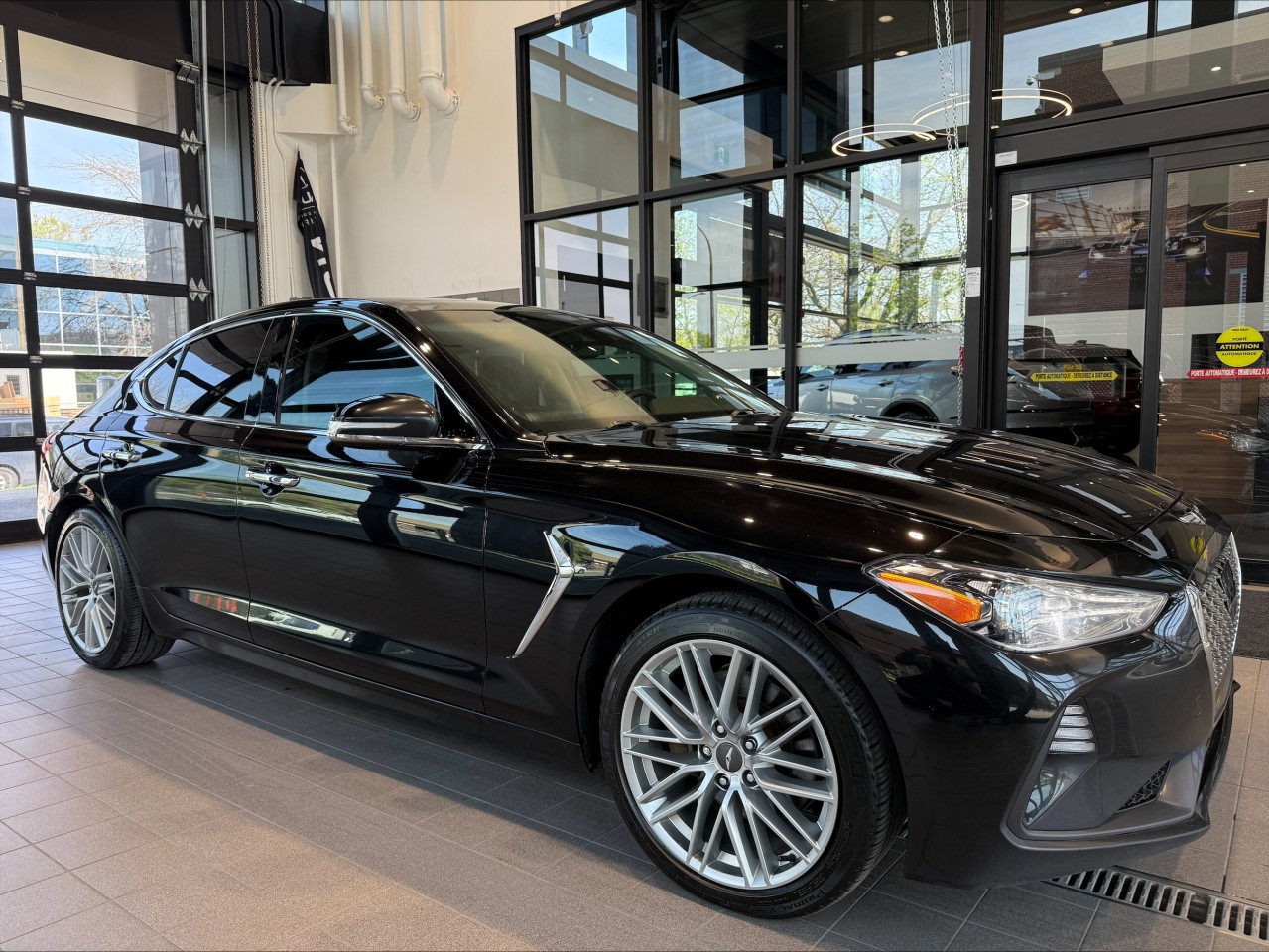 Genesis 2021 G70 2.0T Sport
