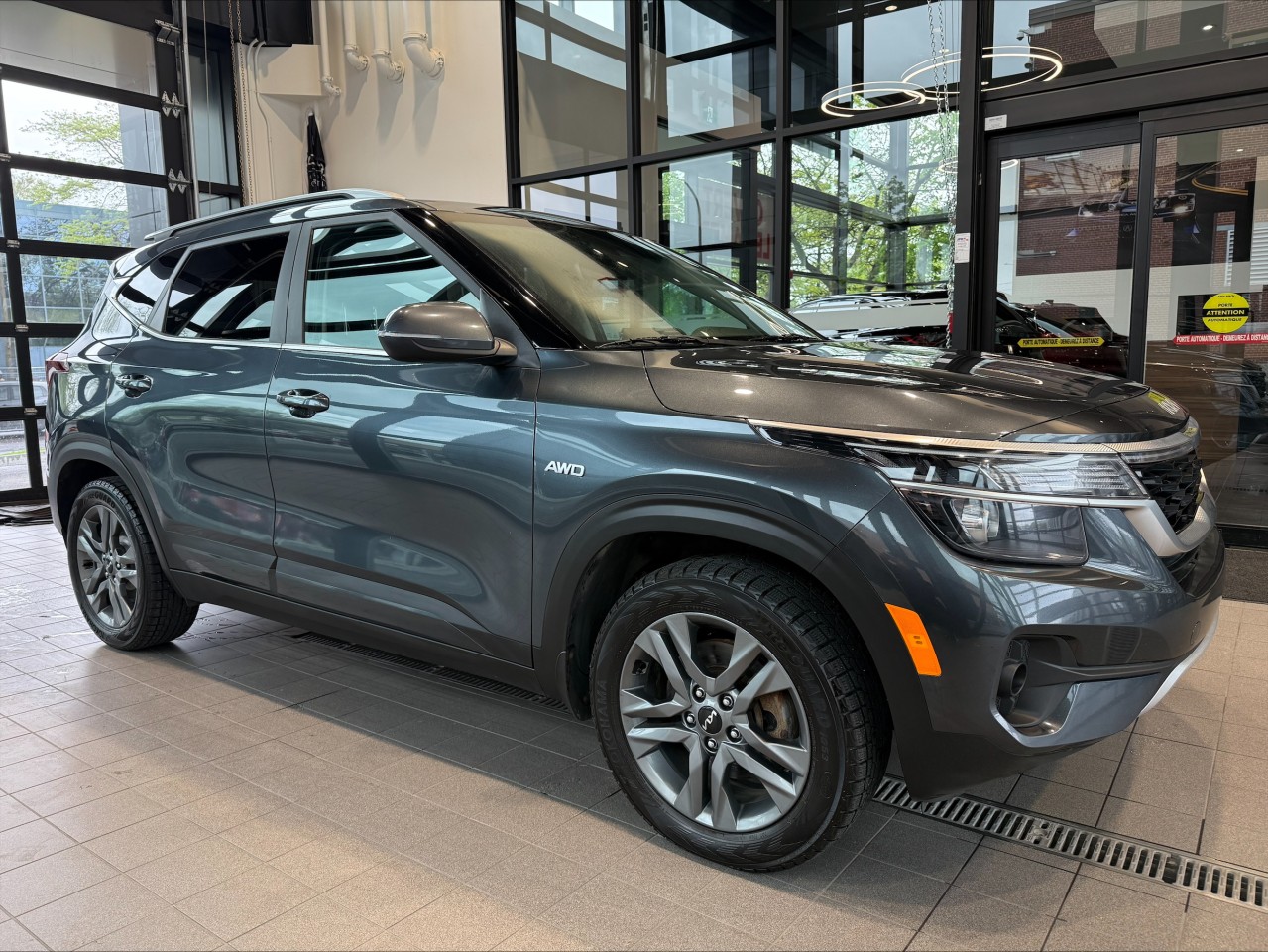 Kia 2023 Seltos EX