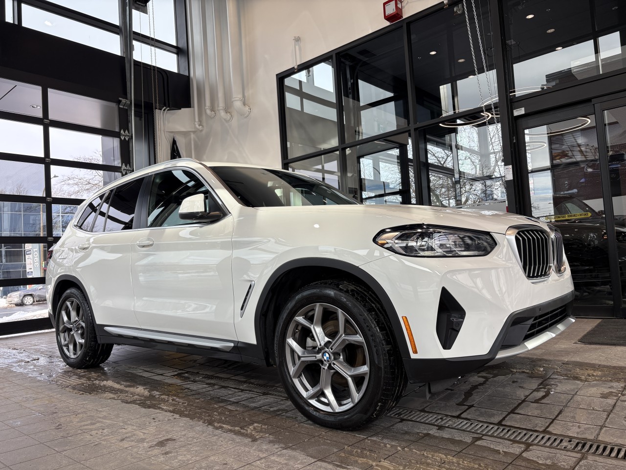 BMW 2023 X3 xDrive30i