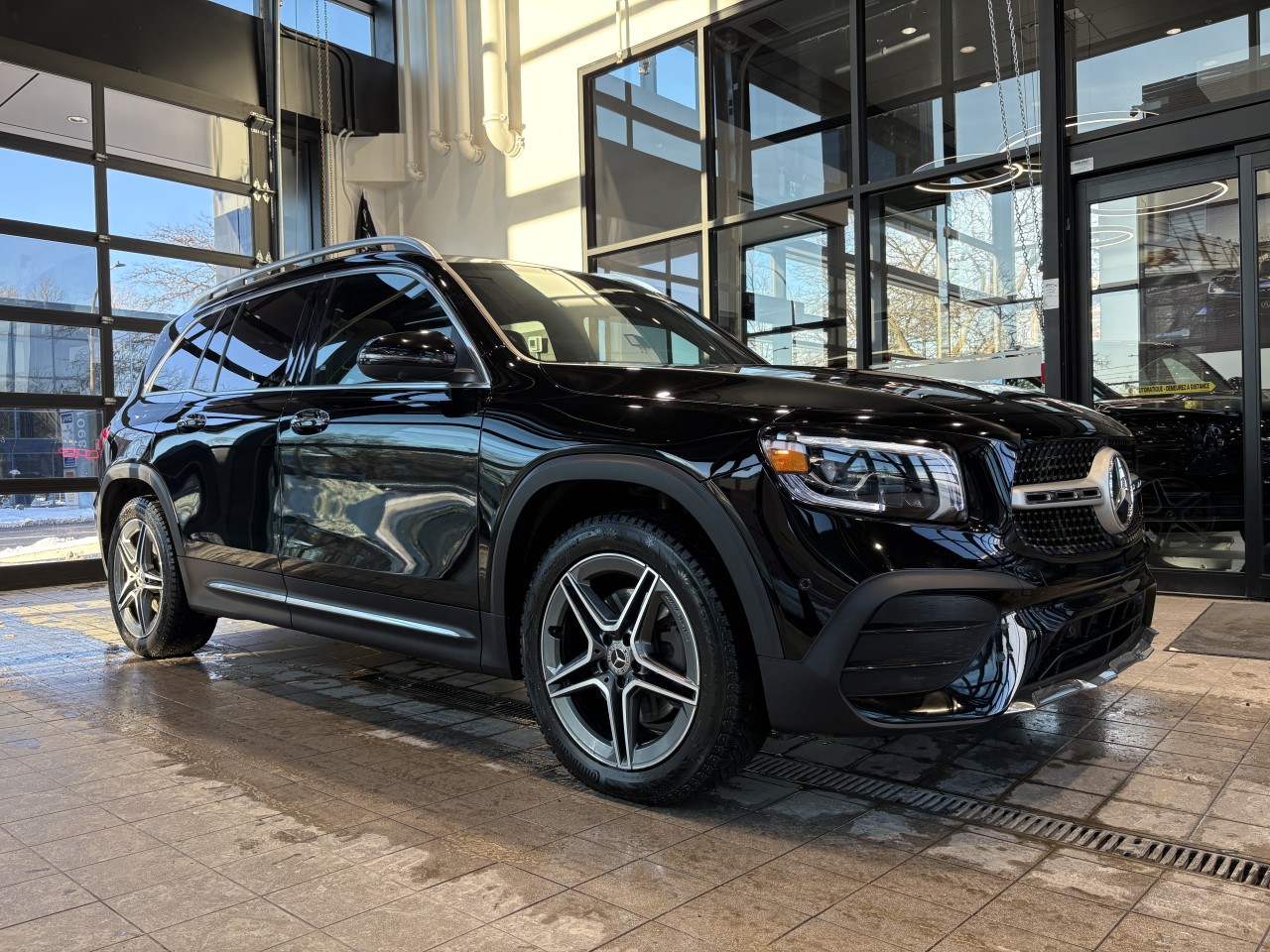 Mercedes-Benz 2022 GLB250 GLB 250